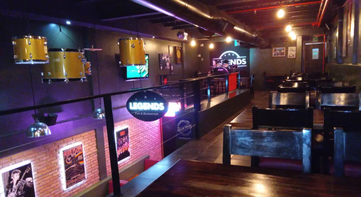 Legends Pub & Restaurant